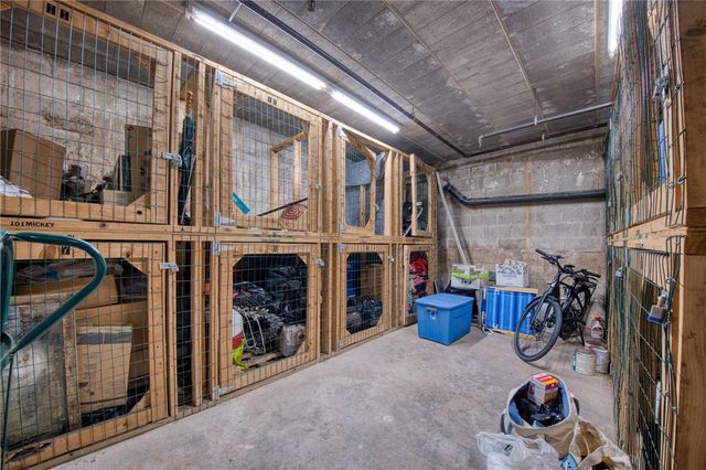 5030 5th Ave 213, Shadyside, PA 15232