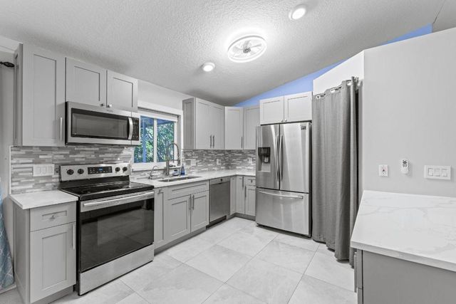 14695 97th Road N, West Palm Beach, FL 33412