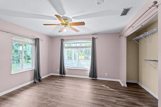 14695 97th Road N, West Palm Beach, FL 33412