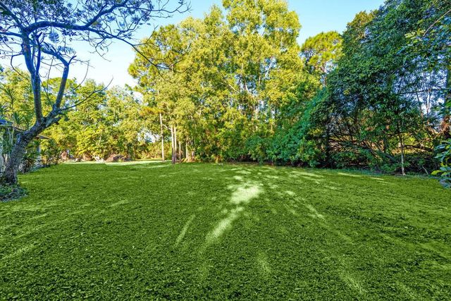 14695 97th Road N, West Palm Beach, FL 33412