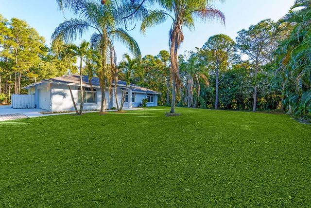 14695 97th Road N, West Palm Beach, FL 33412