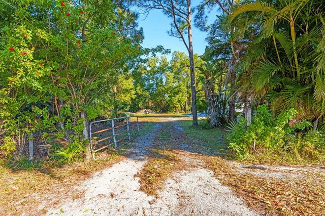 14695 97th Road N, West Palm Beach, FL 33412