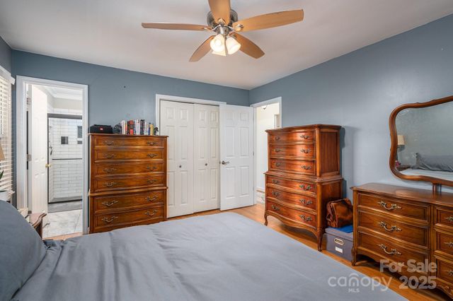 2418 Live Oak Court, Gastonia, NC 28056