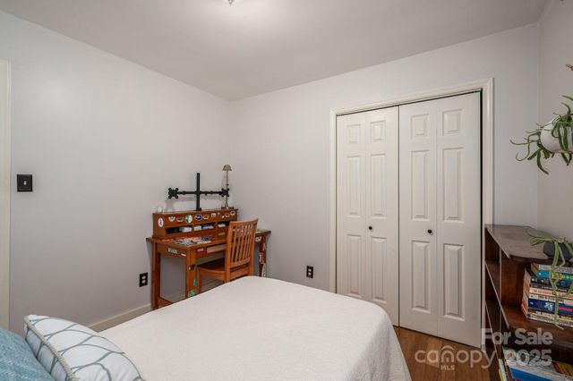 2418 Live Oak Court, Gastonia, NC 28056