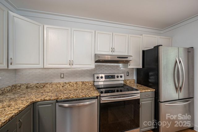 2418 Live Oak Court, Gastonia, NC 28056