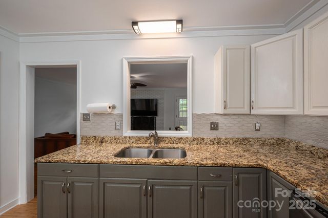 2418 Live Oak Court, Gastonia, NC 28056
