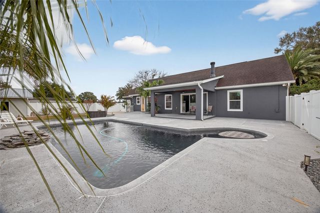 399 SE HIGHWAY 42, Summerfield, FL 34491