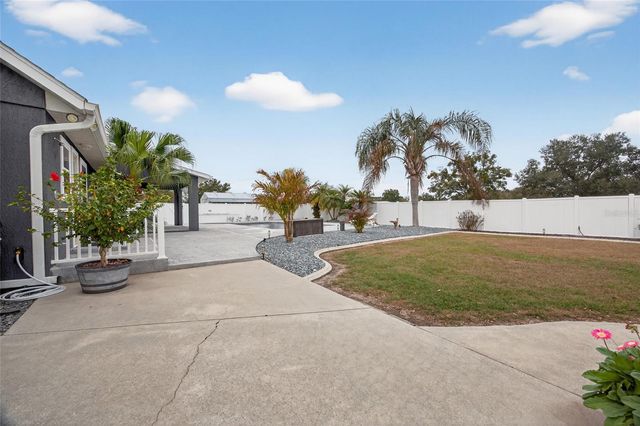 399 SE HIGHWAY 42, Summerfield, FL 34491