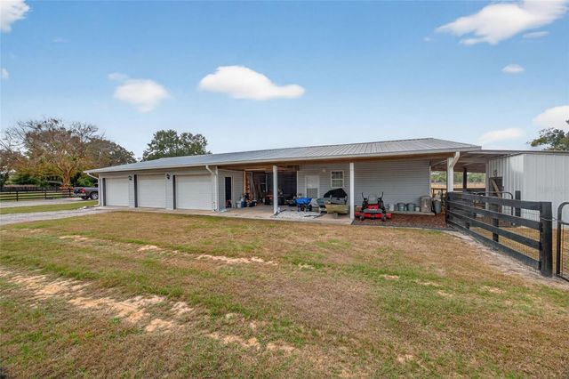 399 SE HIGHWAY 42, Summerfield, FL 34491