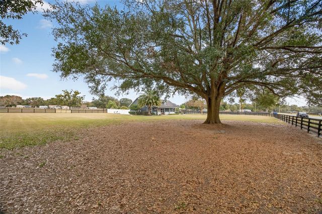 399 SE HIGHWAY 42, Summerfield, FL 34491