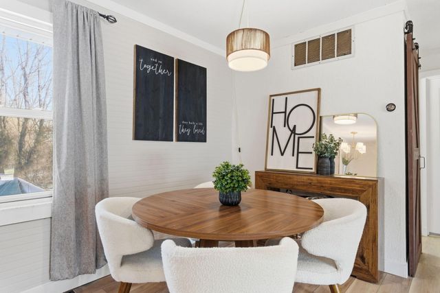 1343 W Tracker Road, Nixa, MO 65714