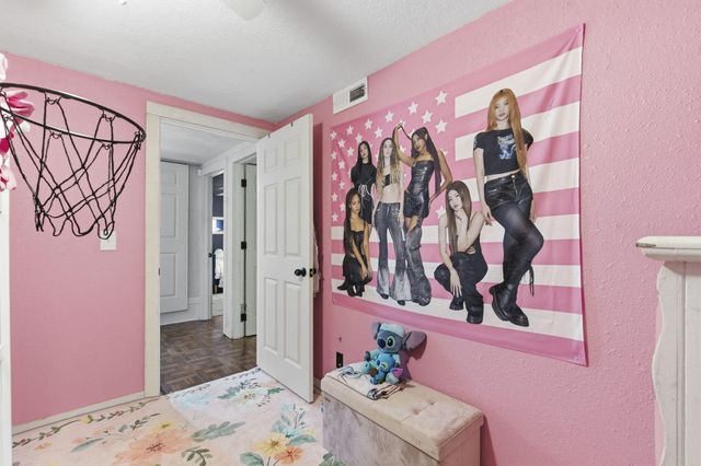 1343 W Tracker Road, Nixa, MO 65714