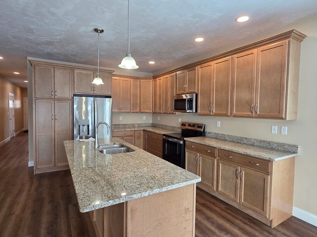 208 Integrity Drive 85, Rutland, MA 01543