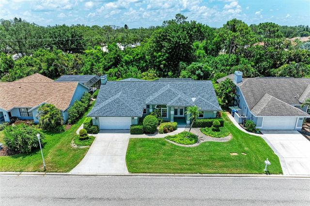 5032 SOUTHERN PINE CIRCLE, Venice, FL 34293