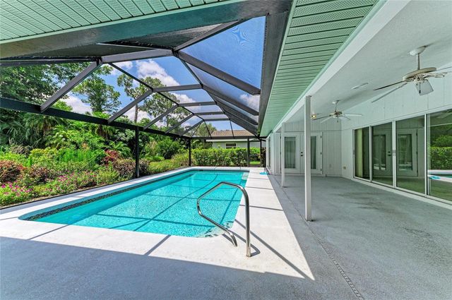 5032 SOUTHERN PINE CIRCLE, Venice, FL 34293