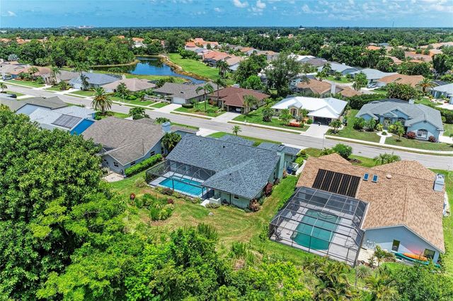 5032 SOUTHERN PINE CIRCLE, Venice, FL 34293