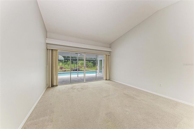 5032 SOUTHERN PINE CIRCLE, Venice, FL 34293