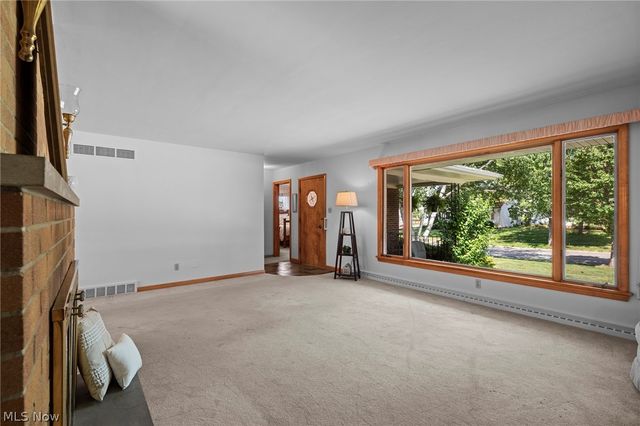 2588 17th Street, Cuyahoga Falls, OH 44223
