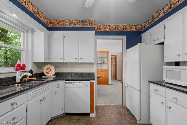2588 17th Street, Cuyahoga Falls, OH 44223