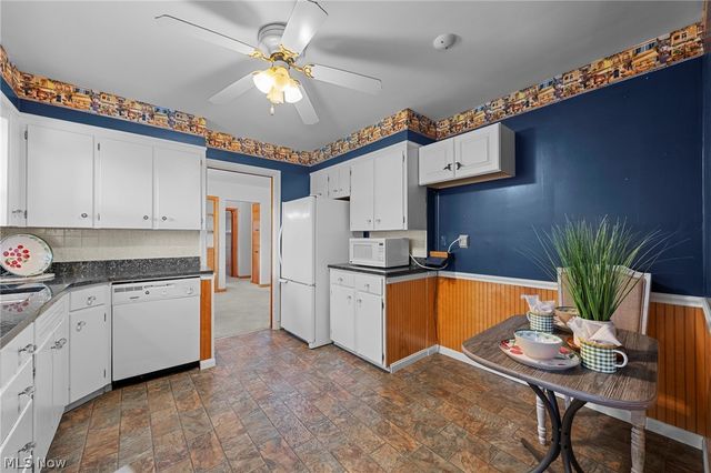 2588 17th Street, Cuyahoga Falls, OH 44223