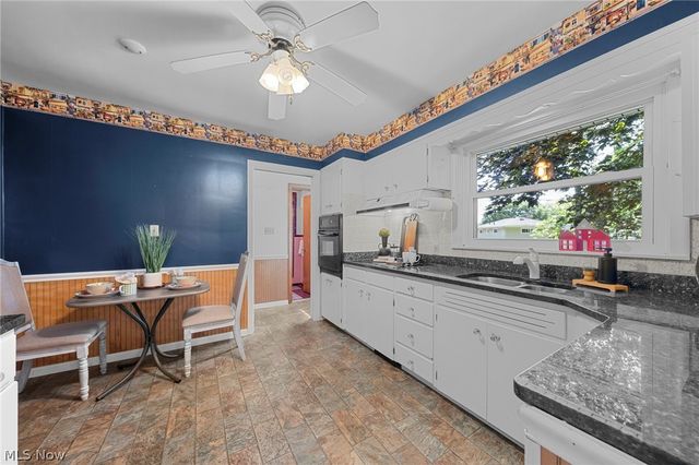 2588 17th Street, Cuyahoga Falls, OH 44223
