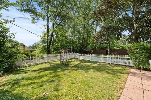 2588 17th Street, Cuyahoga Falls, OH 44223