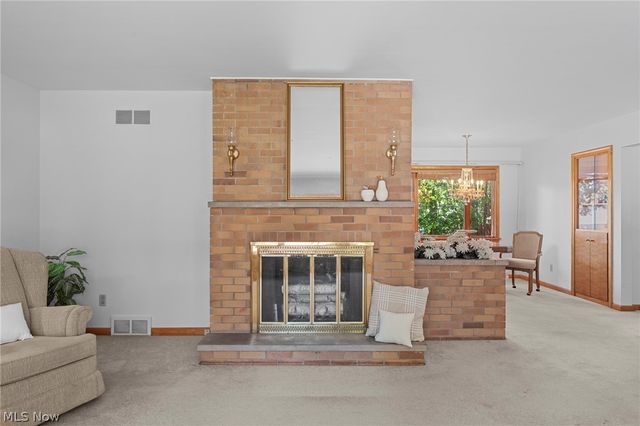 2588 17th Street, Cuyahoga Falls, OH 44223