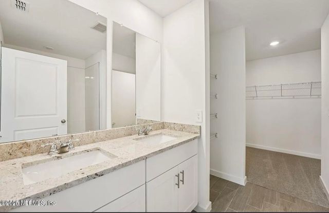 7500 QUEENSGATE Circle, Jacksonville, FL 32219
