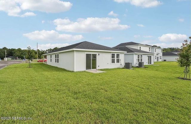7500 QUEENSGATE Circle, Jacksonville, FL 32219