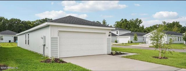 7500 QUEENSGATE Circle, Jacksonville, FL 32219