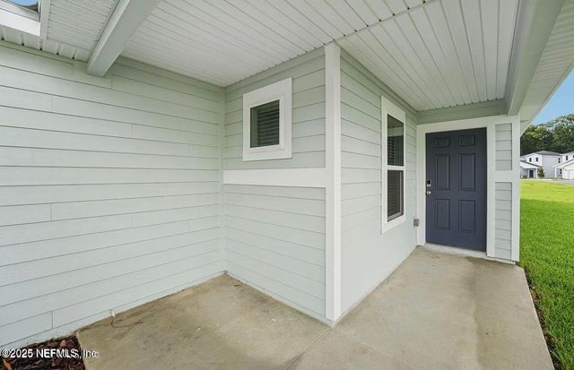 7500 QUEENSGATE Circle, Jacksonville, FL 32219