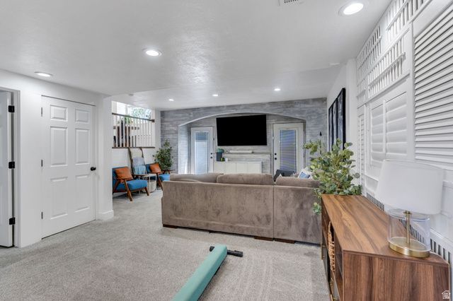 2099 S 1840 W, Syracuse, UT 84075