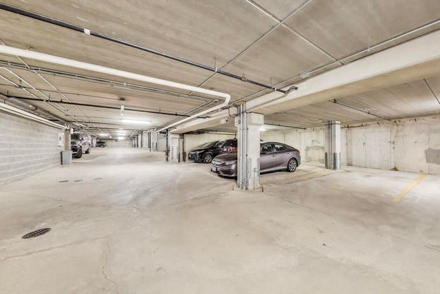 833 W 15th Place 606W, Chicago, IL 60608