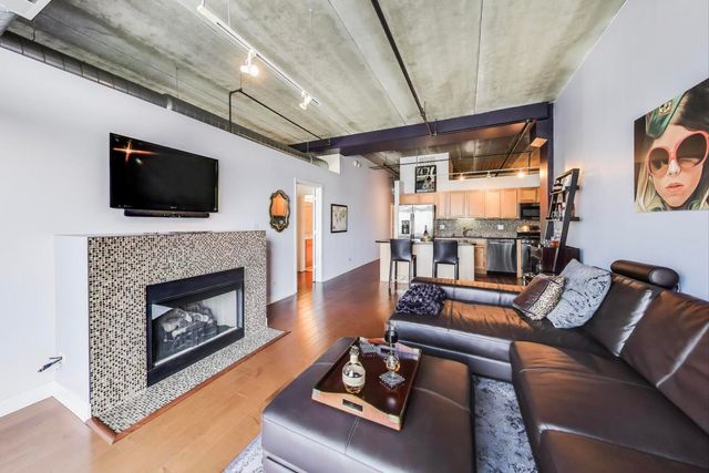 833 W 15th Place 606W, Chicago, IL 60608