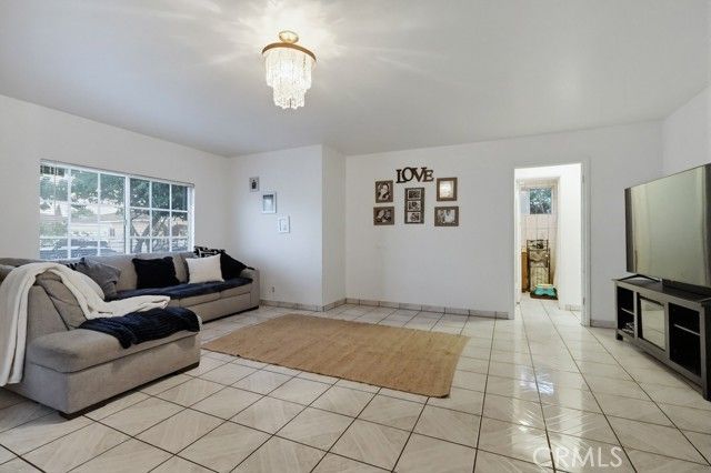 4322 W 105th Street, Inglewood, CA 90304