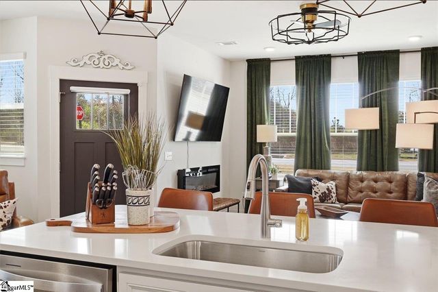 299 Dalmatian Drive, Spartanburg, SC 29307