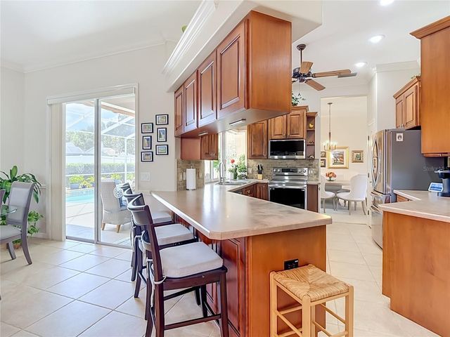 1953 VIEWPOINT LANDINGS ROAD, Lakeland, FL 33810