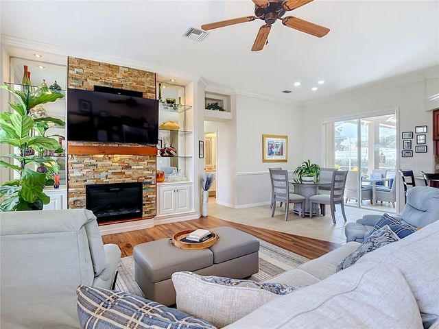 1953 VIEWPOINT LANDINGS ROAD, Lakeland, FL 33810