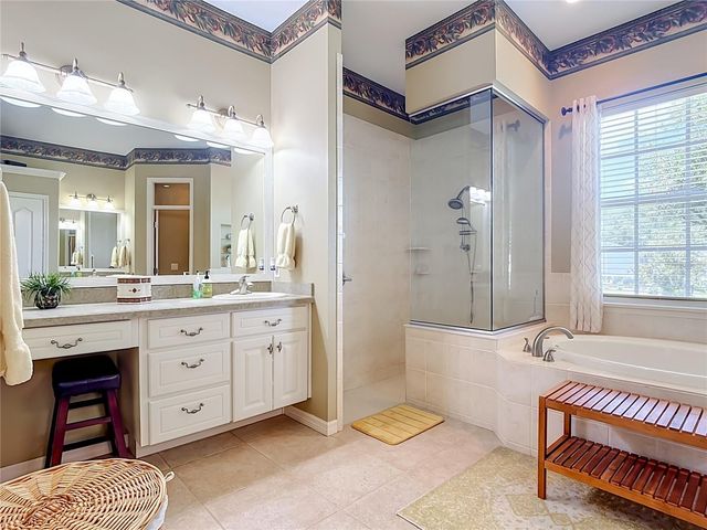1953 VIEWPOINT LANDINGS ROAD, Lakeland, FL 33810