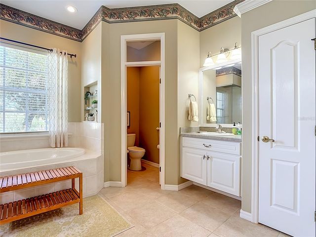 1953 VIEWPOINT LANDINGS ROAD, Lakeland, FL 33810