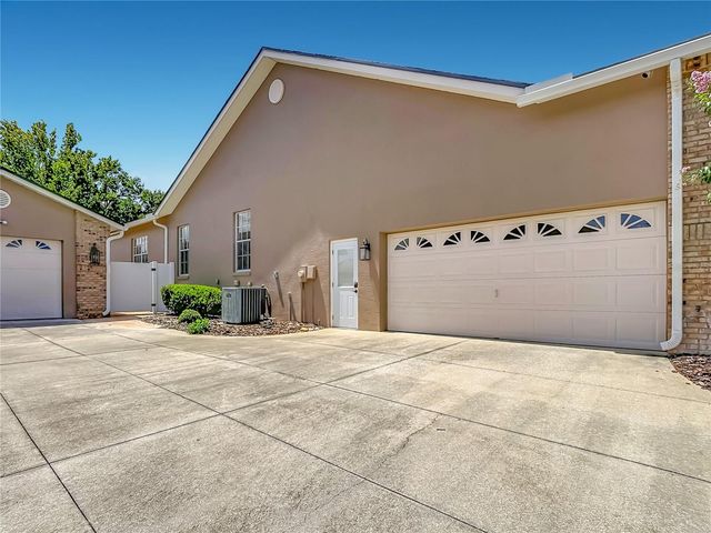 1953 VIEWPOINT LANDINGS ROAD, Lakeland, FL 33810