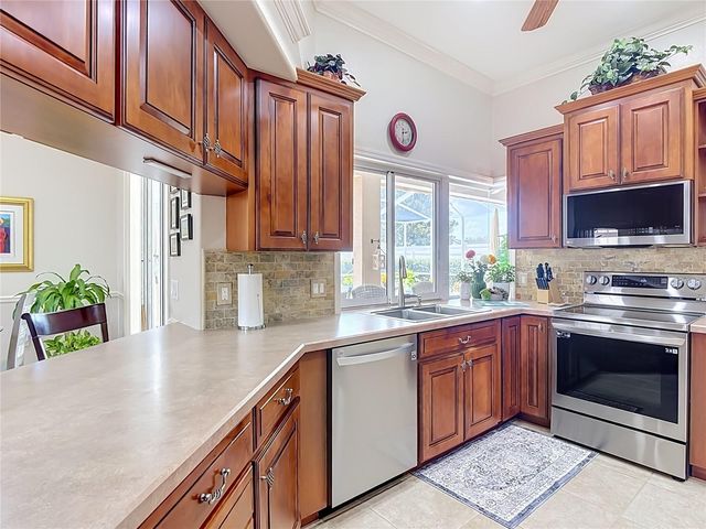 1953 VIEWPOINT LANDINGS ROAD, Lakeland, FL 33810