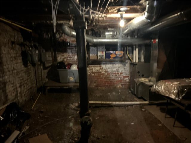 241 E 24TH Street, Erie, PA 16503