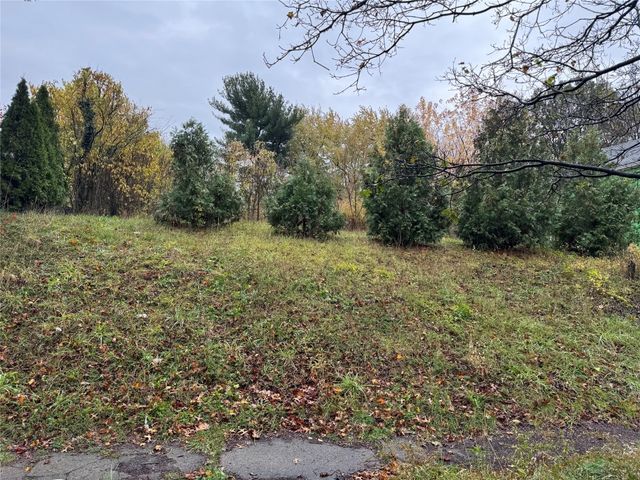 241 E 24TH Street, Erie, PA 16503