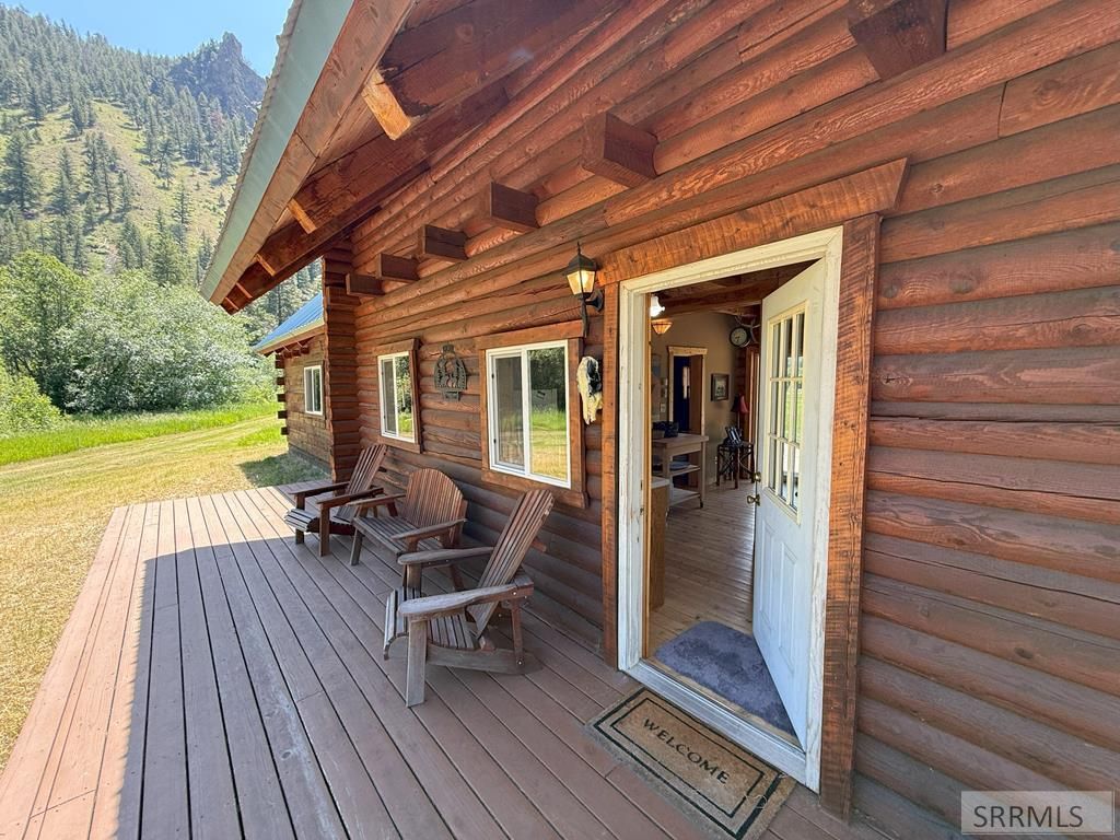 Image 2 of property listing at 5 Sky Trail Lane, North Fork, ID 83466