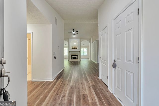 1893 Jameson Circle, Lawrenceville, GA 30043