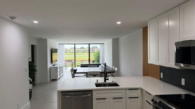 4539 Luxemburg Court 102, Lake Worth, FL 33467