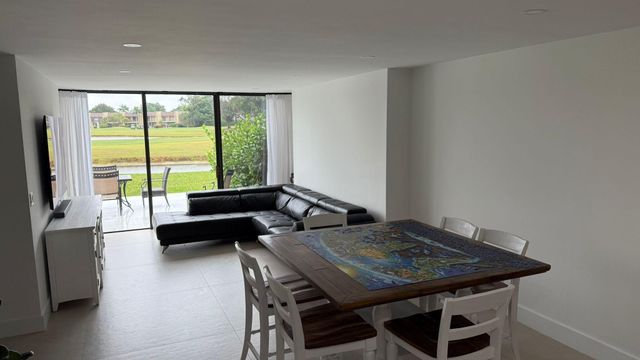 4539 Luxemburg Court 102, Lake Worth, FL 33467