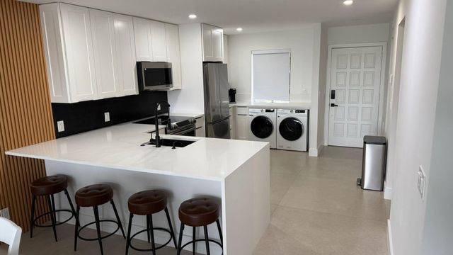 4539 Luxemburg Court 102, Lake Worth, FL 33467