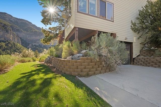 310 Kris Kringle Road, Mount Charleston, NV 89124